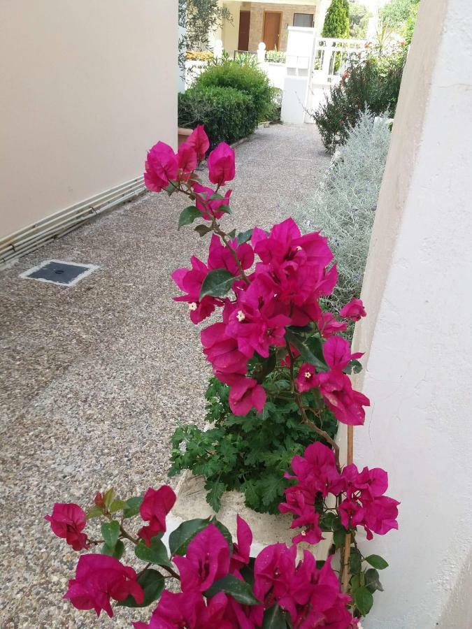 Glyfada Vacation Apt Atenas Exterior foto