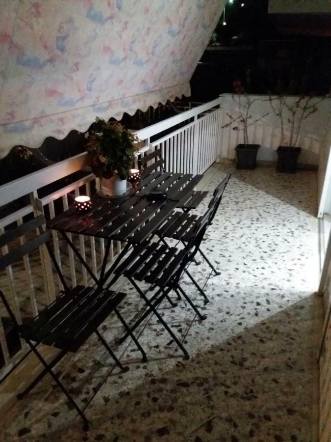 Glyfada Vacation Apt Atenas Exterior foto
